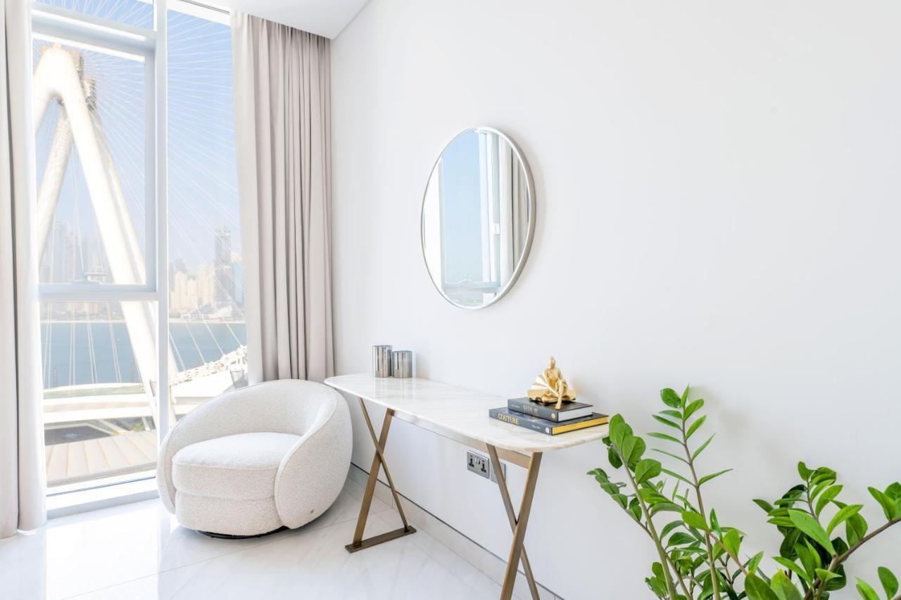 Spectacular 3 Bedroom Condo With Maids Room Facing The Dubai Eye Exterior photo