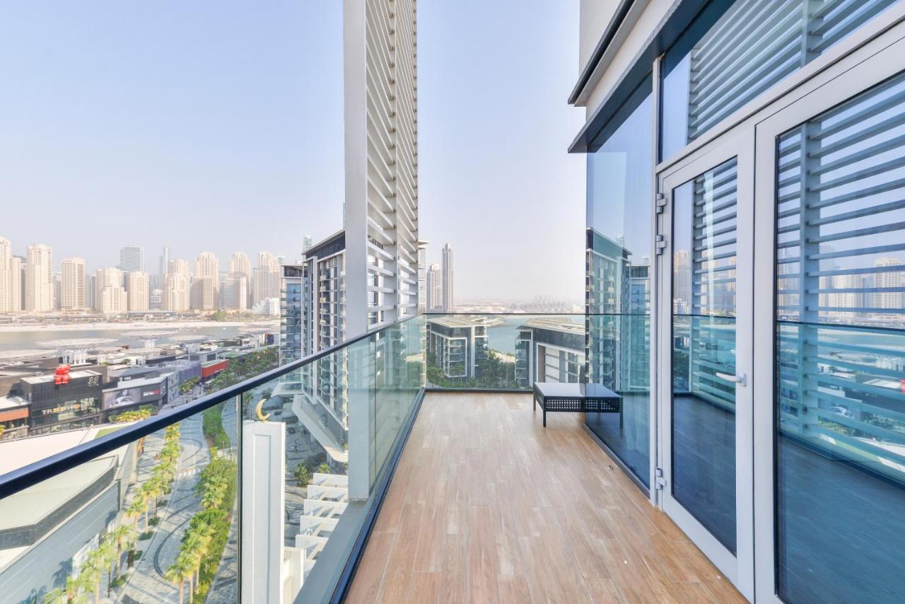 Spectacular 3 Bedroom Condo With Maids Room Facing The Dubai Eye Exterior photo